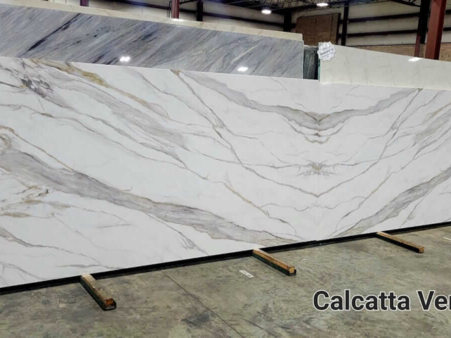 Calcatta Verona Bookmatch